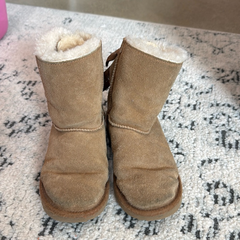 Girls Ugg boots size 2